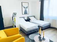 Black&Yellow Designer Apartment Bielefeld - Alquiler
