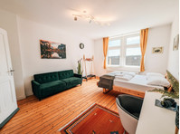 EM-APARTMENTS GERMANY 4-Bedroom TerraceSuite Oasis… - الإيجار