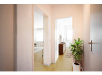 Renovated and furnished 2 room apartment in Bielefeld - Kiadó