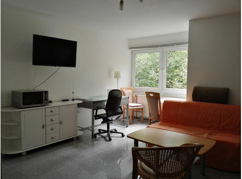 Chic feel-good apartment in the south of Bochum - Til Leie