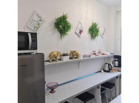 Wundervolle und schicke Wohnung auf Zeit (Bochum) - Zu Vermieten