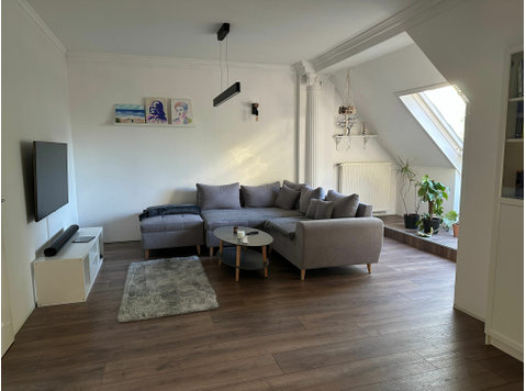 Neues Studio Apartment Vollmöbelierte 4-Zimmer Wohnung mit… - Zu Vermieten