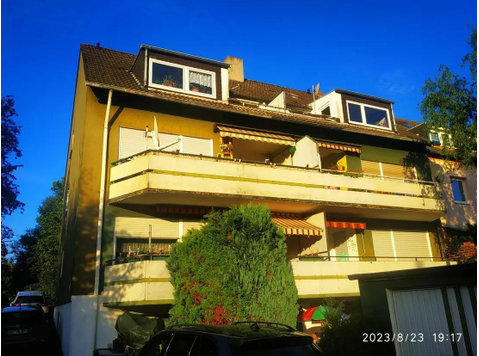 Möbielierte Wohnung mit guter Verkehrsanbindung und großen… - Zu Vermieten