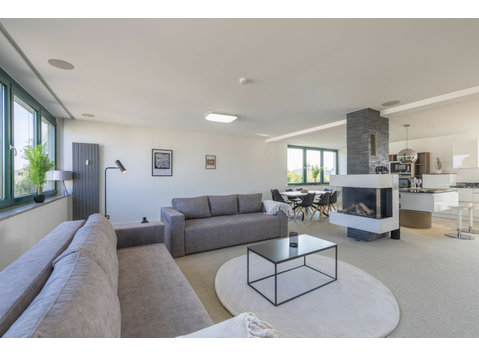 MiLPAU Bochum1: Deluxe Penthouse - Kamin - Parken - Küche - Zu Vermieten