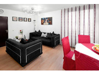 business suite BN13, Bochum - For Rent