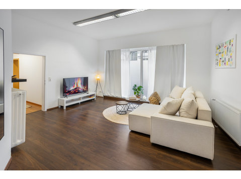 ruhrApartments: Bochum - zentrumsnah - Nähe A40 - fastWIFI - Zu Vermieten