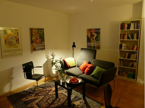 3 room apartment on 65qm in green location in the district… - Za iznajmljivanje