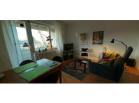 3 room apartment on 65qm in green location in the district… - Aluguel