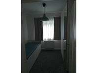 Centrally located and modern furnished large 4-room… - Alquiler