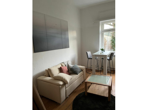 Charming, new apartment in wonderful Bonn Südstadt - 	
Uthyres