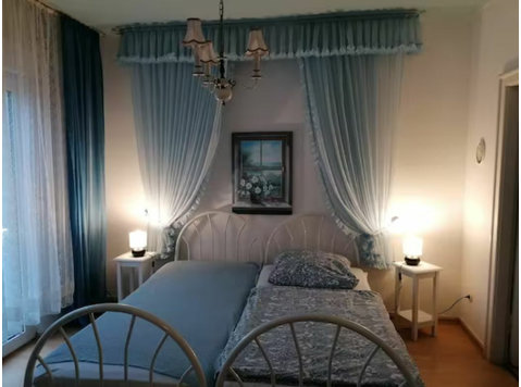 Fantastic & neat studio located in Bonn - Disewakan