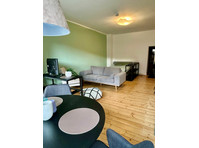 Newly renovated, quiet apartment in Kessenich with… - Til Leie
