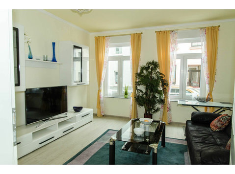 Pretty studio in Bonn - For Rent