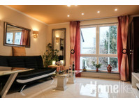 Luxury apartment in central location with balcony - Apartamente