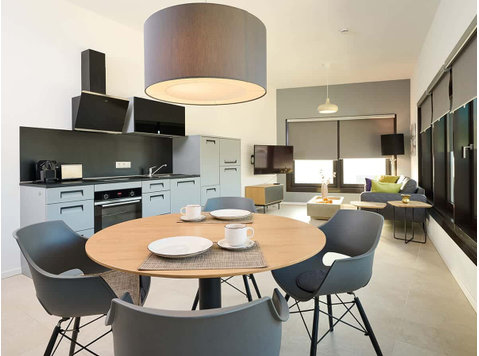 iEIGHT- Cosy Apartment in the center of Bonn - Apartamentos