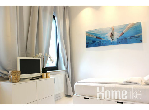 Co-Living: Living like in a hotel! | Modern furnished room… - Συγκατοίκηση