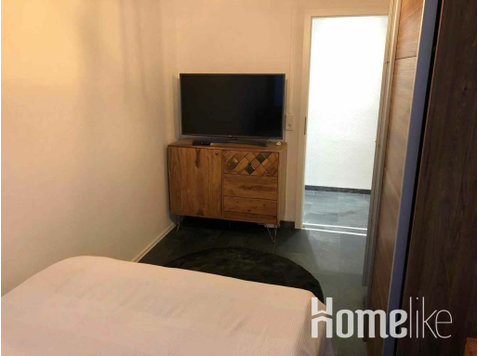 Private Room in Altstadt-Cologne, Cologne - Συγκατοίκηση