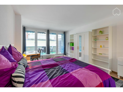 Stilvolles, großartiges Apartment in Köln mit Balkon - Zu Vermieten