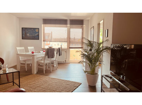 MODERN, FULLY FURNISHED APARTMENT IN COLOGNE-EHRENFELD - For Rent
