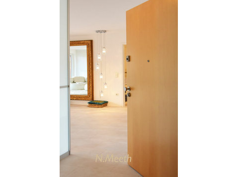 Helle, moderne 3-Zimmer-Wohnung mit Südbalkon in… - Zu Vermieten
