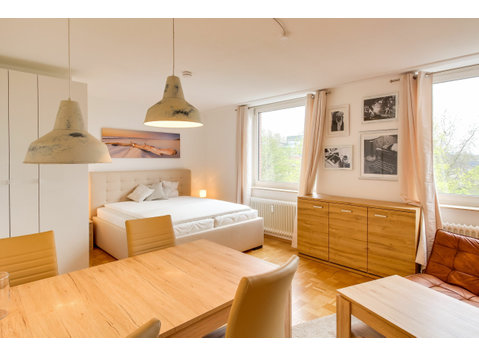 Erstbezug stilvolles, möbliertes Apartment in ruhiger… - Zu Vermieten