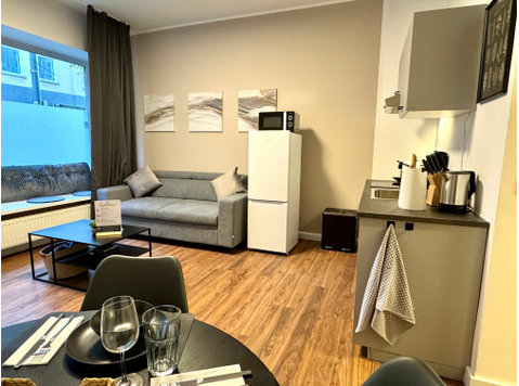 City-Apartment: Kurze Wege zu Messe & LanxessArena - Zu Vermieten