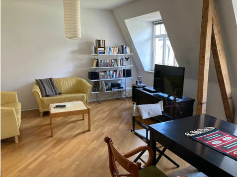 Central In Cologne: Beautiful 3 room flat with balcony in… - For Rent