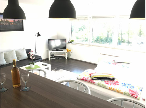 Cozy, Bright, fashionable home in Köln - For Rent
