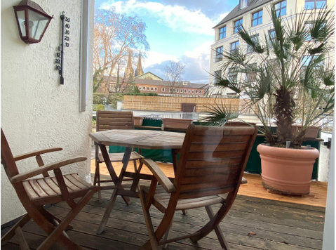 Cozy, awesome apartment located in Köln with large balcony - For Rent