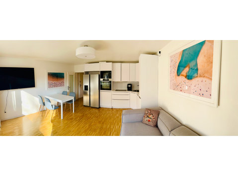 Wohnung im Belgischen Viertel mit Aufzug und Balkon - Zu Vermieten