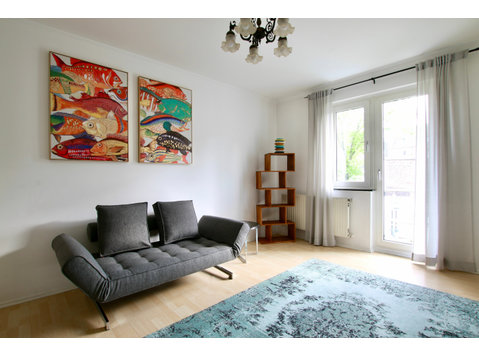 Elegant eingerichtete Wohnung am Barbarossaplatz - Zu Vermieten