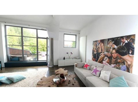 Gorgeous and fantastic loft located in Köln - For Rent