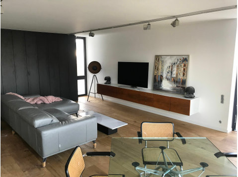 Luxussanierte Wohnung in Köln Rheinnähe - Zu Vermieten