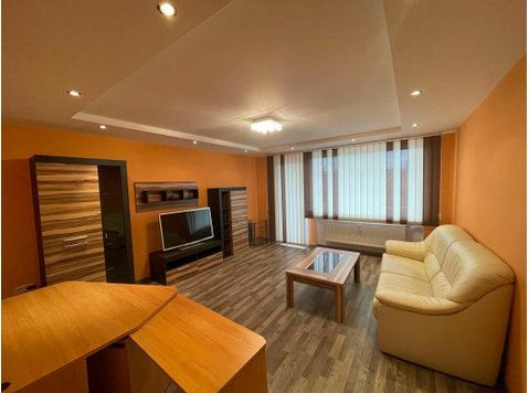 Helle und modern ausgestattete 2 Zimmer Wohnung in Köln - Zu Vermieten