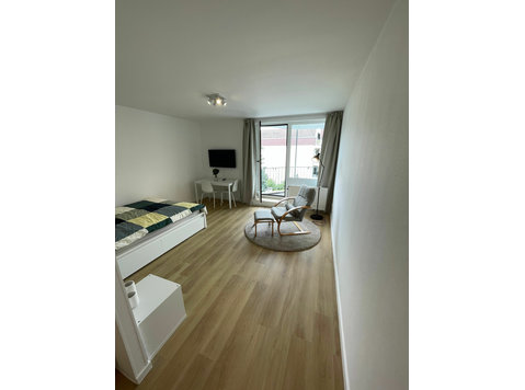 Great, fantastic flat with a nice balcony located in Köln - For Rent