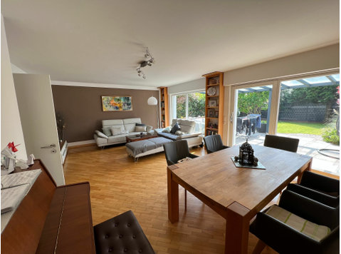 Helles Loft in beliebtem Viertel - Zu Vermieten