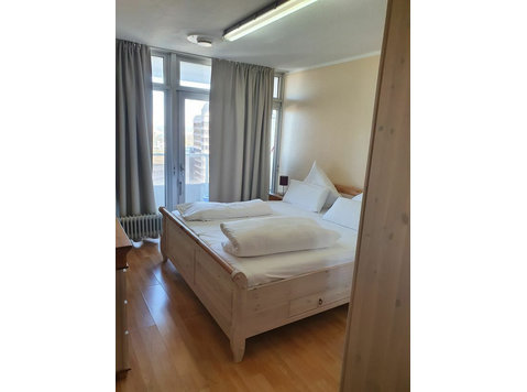 Living in the 15th floor - 3 room apartment in Sülz - 임대