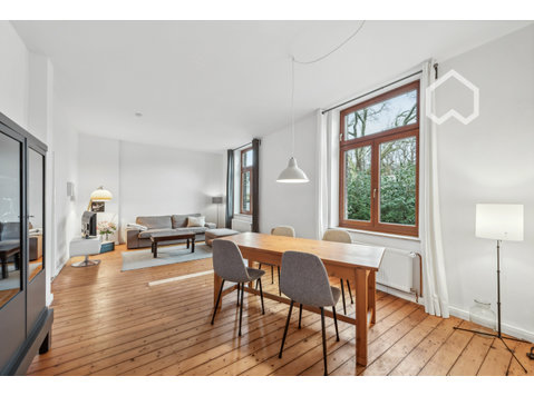 Lovely, bright old building in the heart of Cologne-Nippes - For Rent