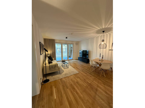 Luxury apartment in Cologne / Ehrenfeld with Loggia and… - Annan üürile