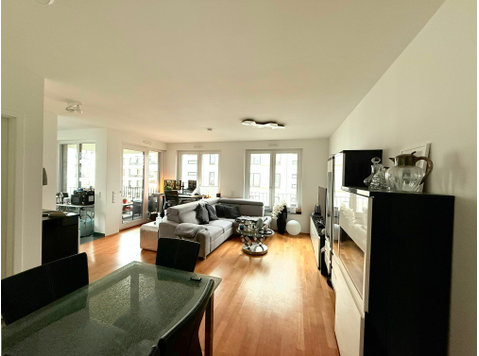 Modern flat in Cologne South - Aluguel