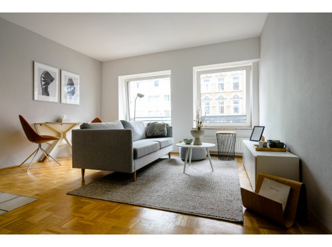 Modern furnished flat in 1A location with balcony, Belgian… - For Rent