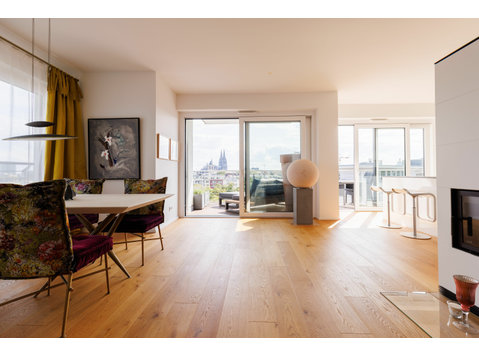 Penthouse apartment in Cologne - Аренда