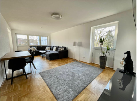Quiet, fashionable apartment (Köln) - For Rent
