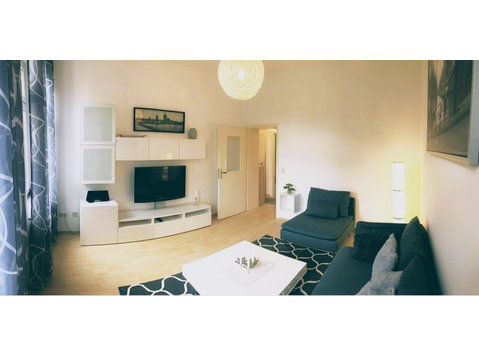 Renovated and furnitured apartment in Cologne - For Rent