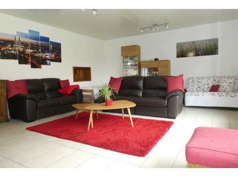 Spacious and fully equipped apartment in northern Cologne - For Rent