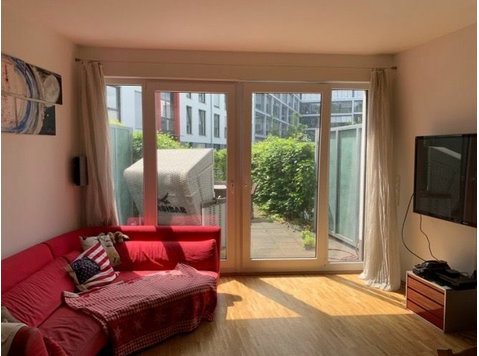 Spacious apartment with garden in Cologne Junkersdorf - For Rent