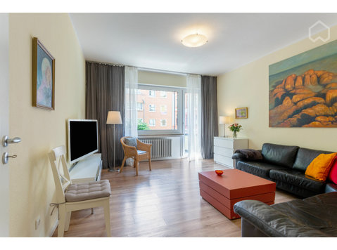 Stilvolles 3-Zimmer-Apartment mit 2 Balkonen im Herzen von… - Zu Vermieten