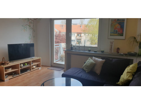 Very central & Cozy 2-rooms apartment with balcony - Aluguel
