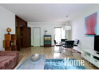 Chic apartment in best location - Asunnot