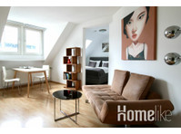 Chic studio apartment in the popular Belgian Quarter - Lakások